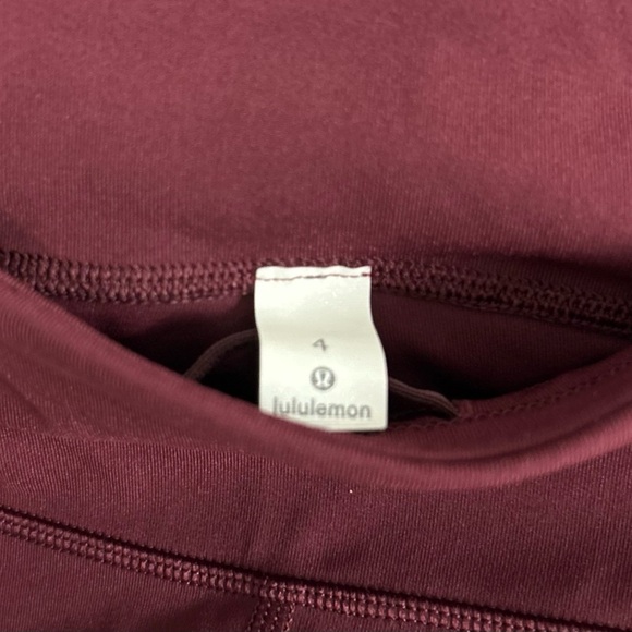 Lululemon Speed Up Leggings EUC Size 4 - Picture 4 of 5